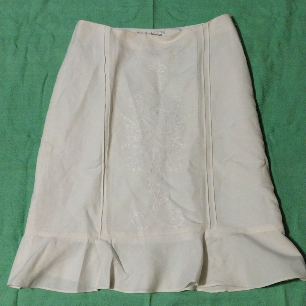 Jones Wear Skirt Linen Lined Floral Embroidered Ruffled Shabby Chic Lagenlook